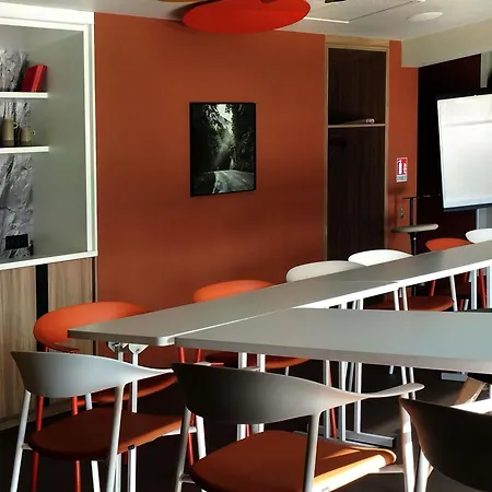 מלון Ibis Styles Rouen Parc Expos Zenith